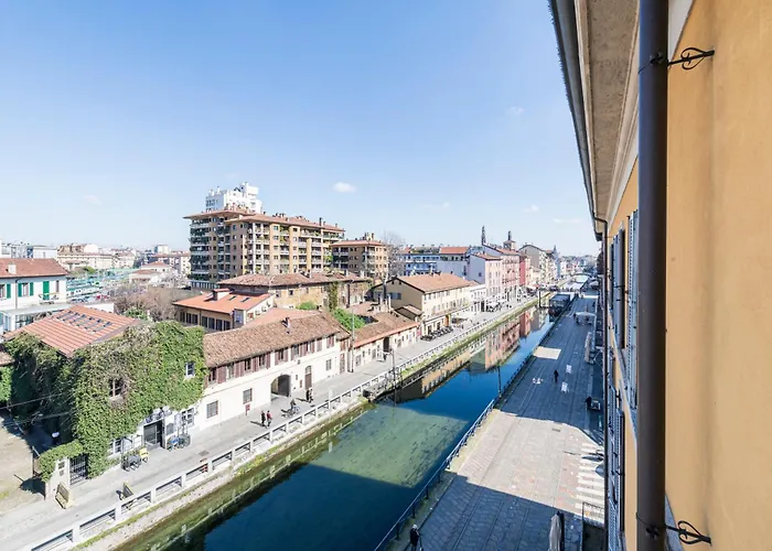Lovely Apartment On The Navigli River By Easylife